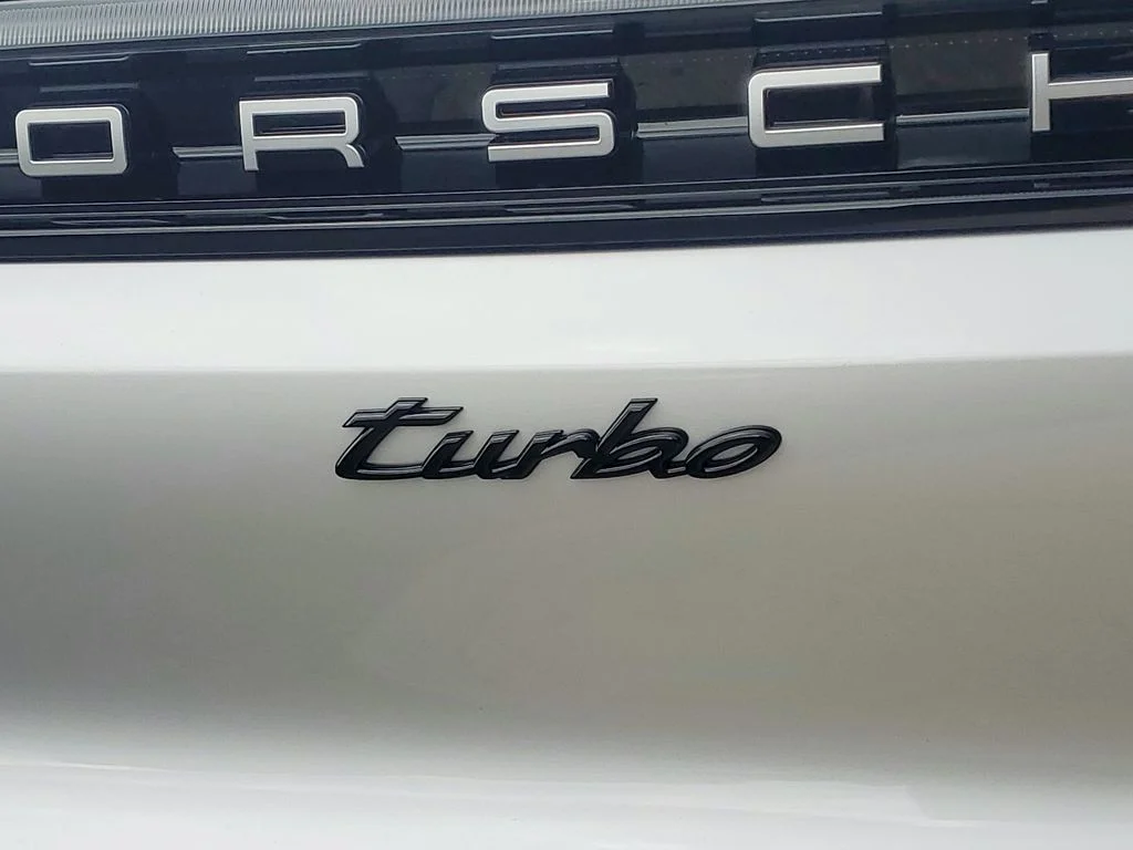 2025 Porsche Cayenne Turbo E-Hybrid - Photo 28