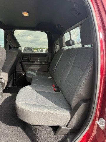 Used 2022 Delmonico Red Pearlcoat Ram Tradesman image 14