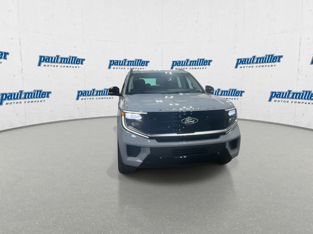 New 2027 Glacier Gray Metallic Tri-Coat Ford MAX Platinum image 3