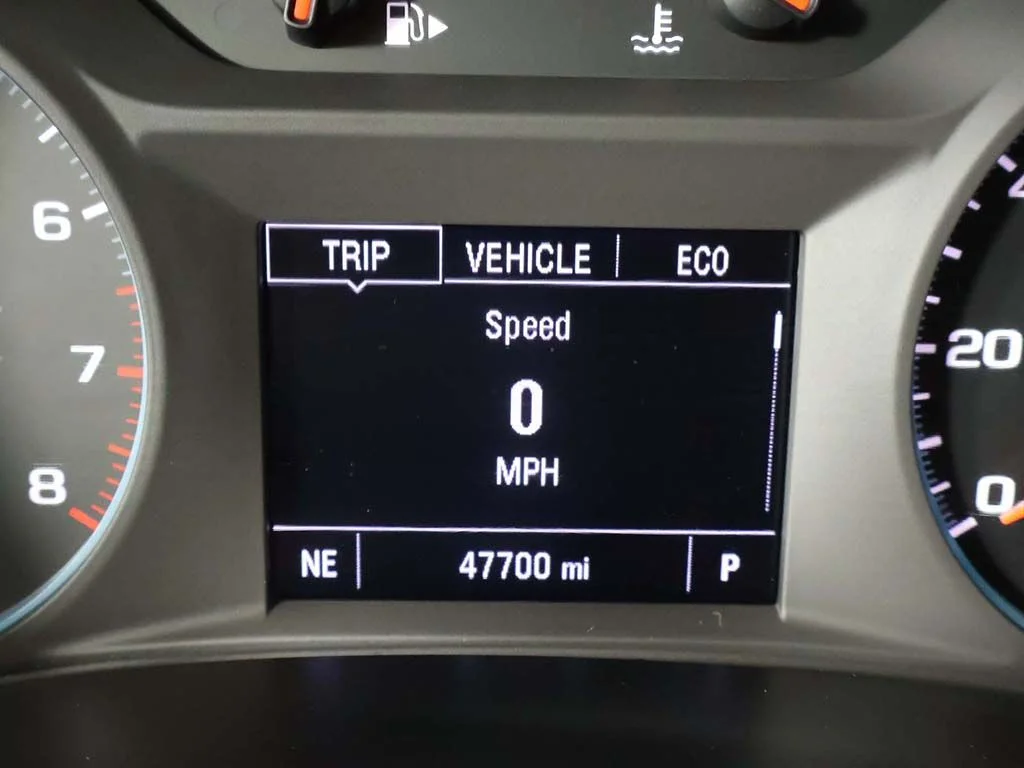 Used 2023 White Chevrolet LT image 34