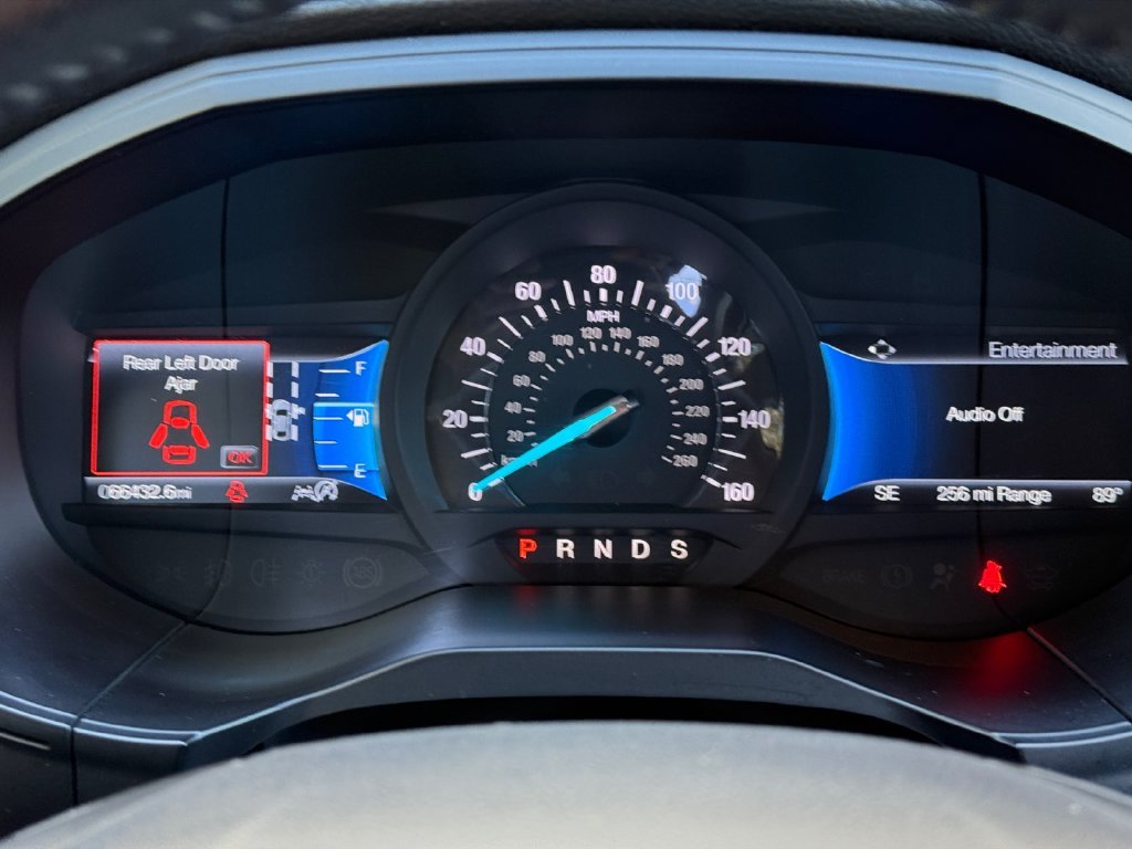 Used 2024 Gray Ford SEL image 14