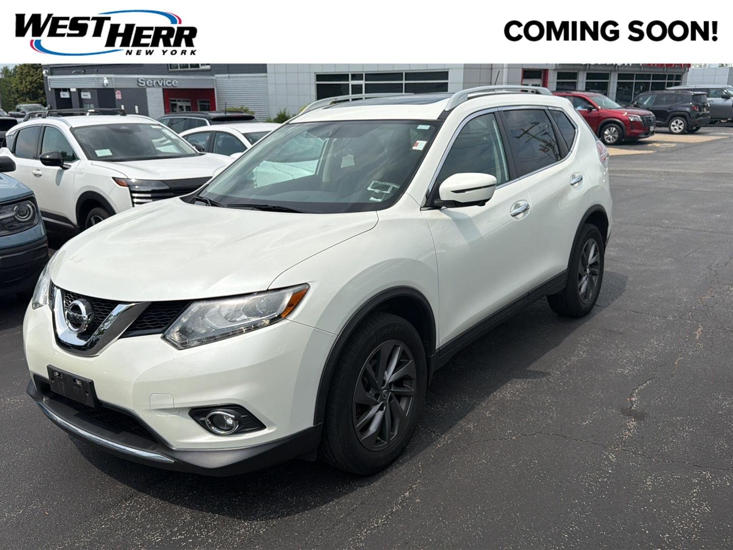 Used 2016 Pearl White Nissan SL image 1