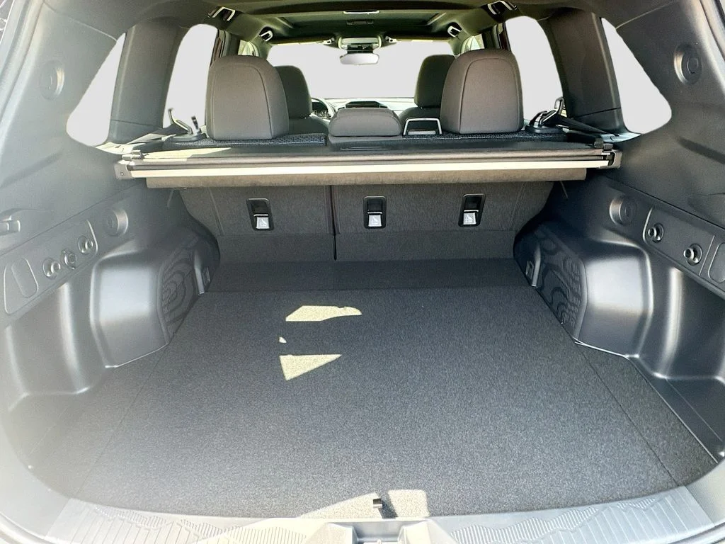 New 2026 DARK MAHOGANY PEARL Subaru Premium image 31