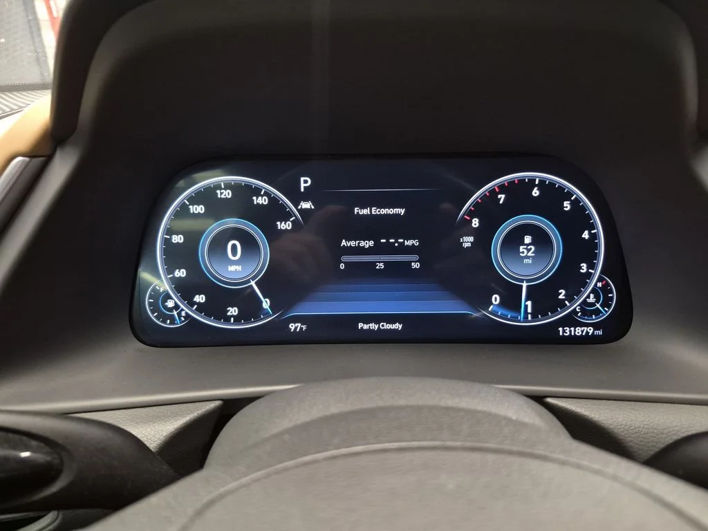Used 2021 Portofino Gray Hyundai Limited image 23