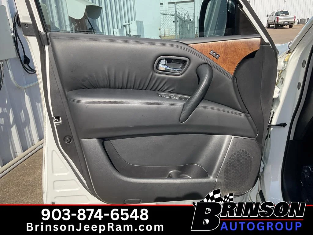 Used 2024 Aspen White Tricoat Nissan SL image 28