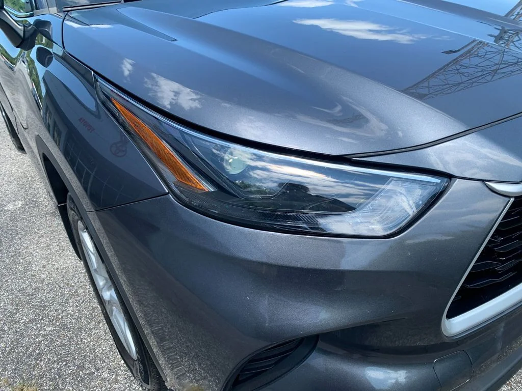 Used 2023 Gray Toyota L image 34