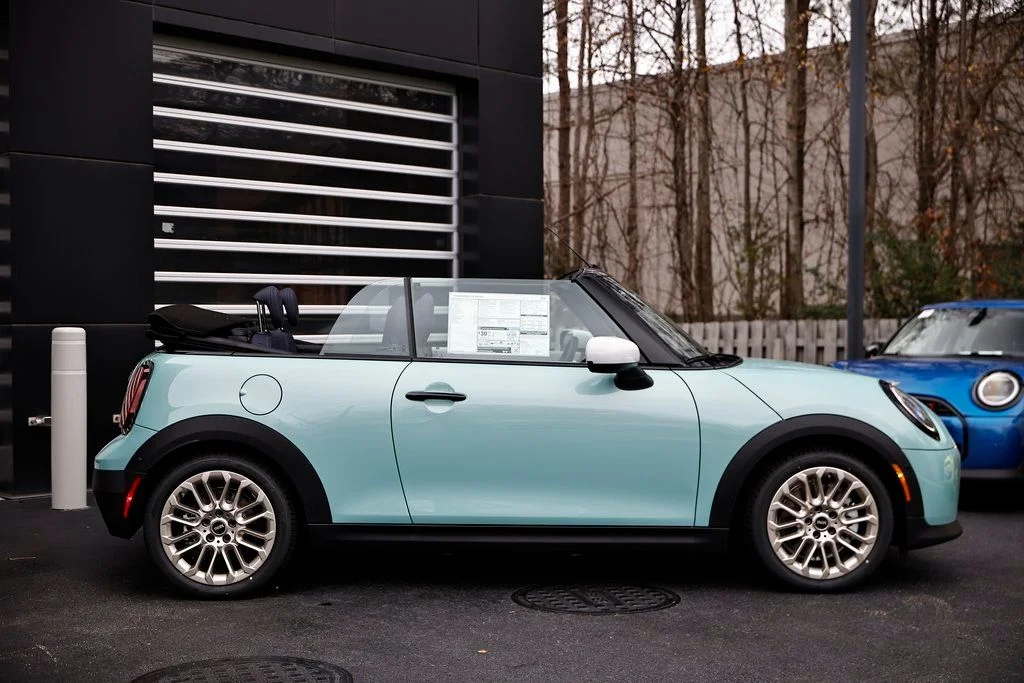 New 2026 Ocean Wave Green Metallic MINI Signature Plus image 4