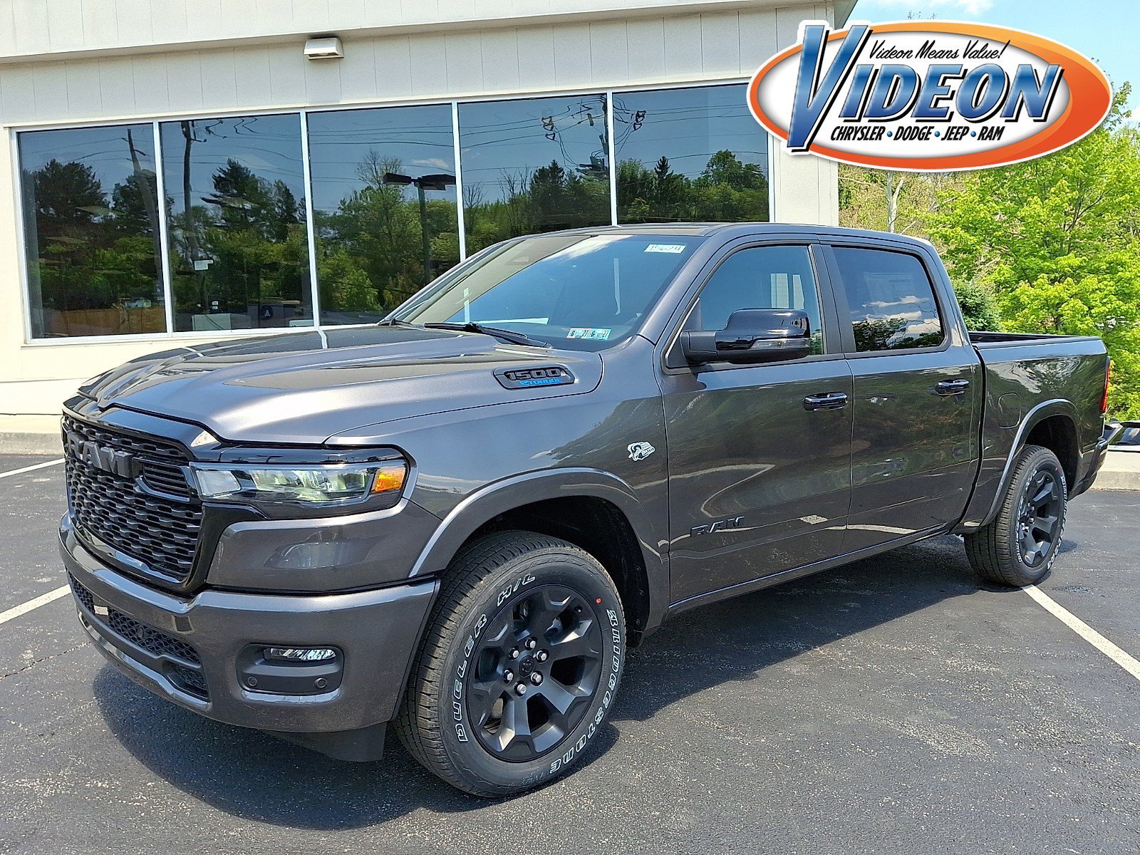 2026 RAM 1500 Big Horn/Lone Star 4x4 Crew Cab 5'7's photo