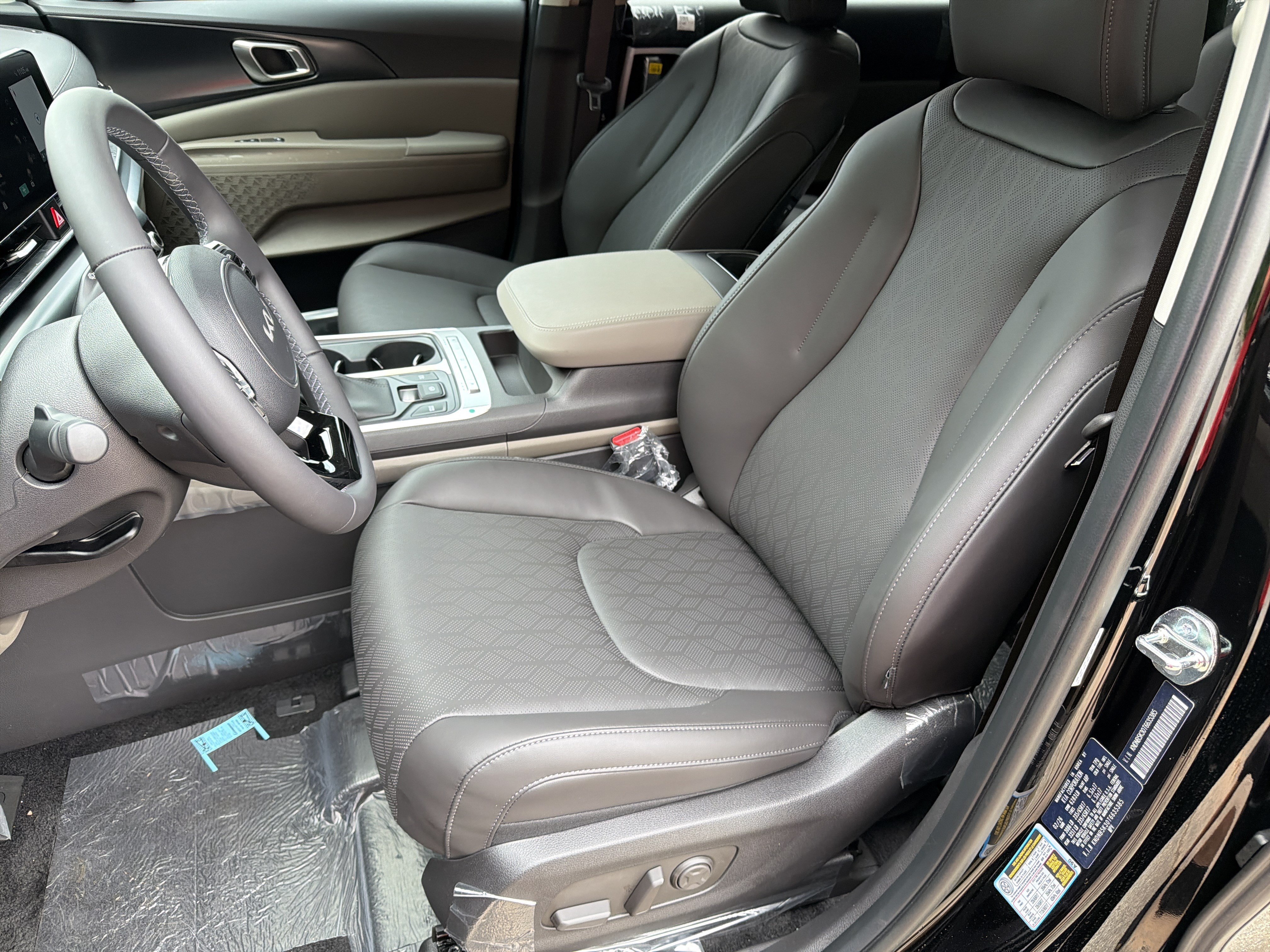 New 2026 Aurora Black Pearl Kia LXS image 16