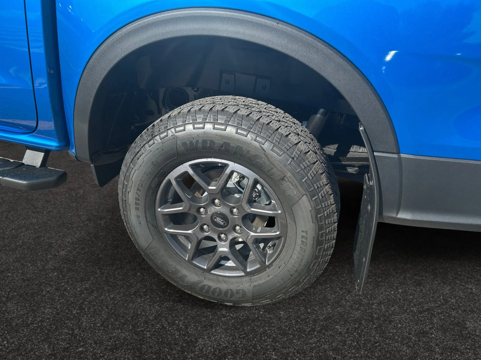 New 2026 Velocity Blue Metallic Ford XLT image 9