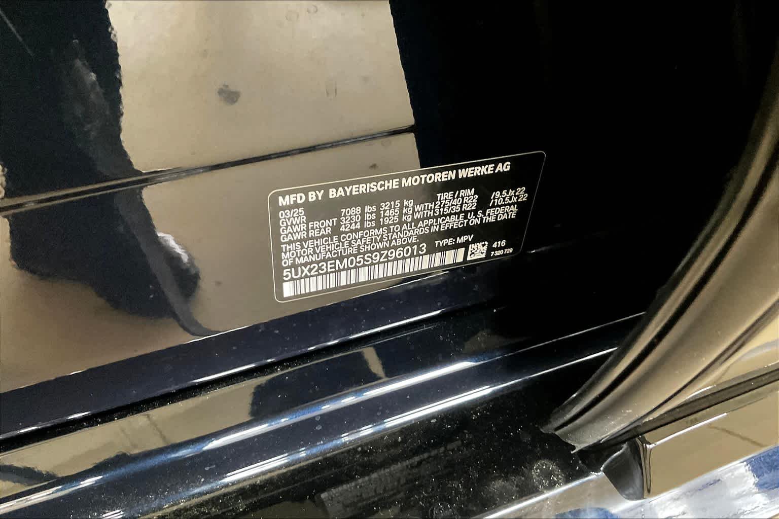 Used 2025 Carbon Black Metallic BMW xDrive40i image 18