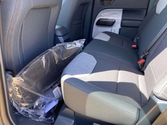 New 2026 Carbonized Gray Metallic Ford XLT image 9