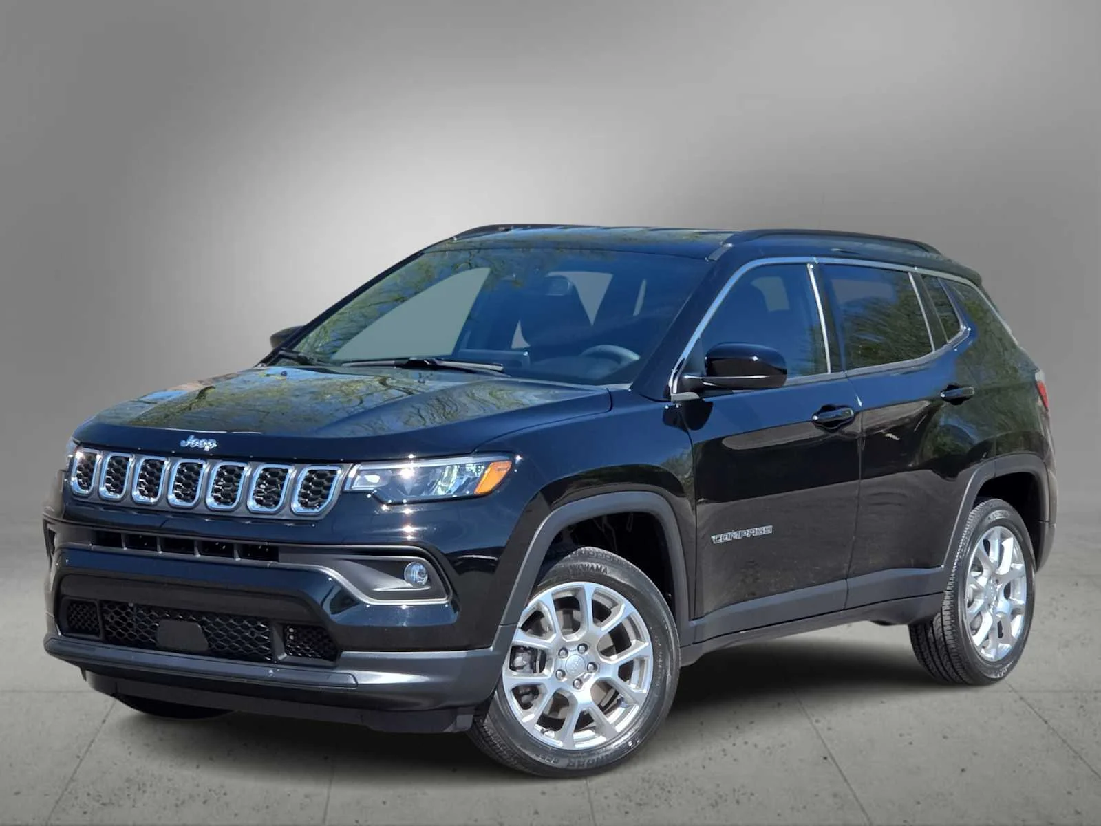 2024 Jeep Compass Latitude Lux 4X4's photo