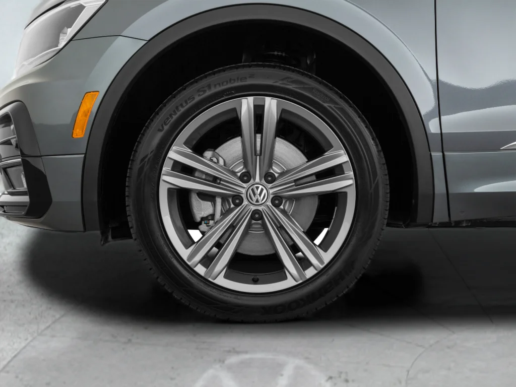 Used 2019  Volkswagen 2.0T SEL R-Line image 54