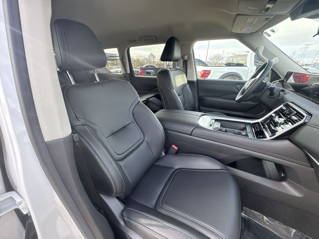 New 2026 Aspen White TriCoat Nissan SV image 24
