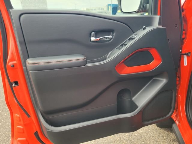 Used 2025 Orange Nissan PRO-4X image 18