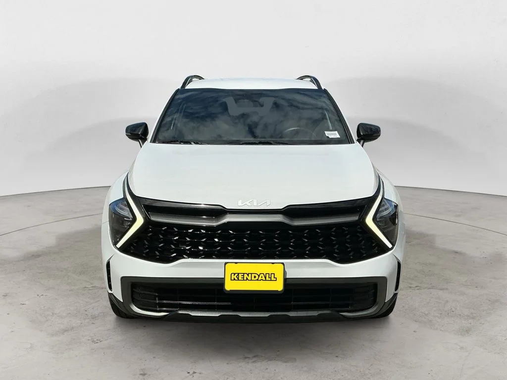 Used 2023 White Kia X-Line image 2