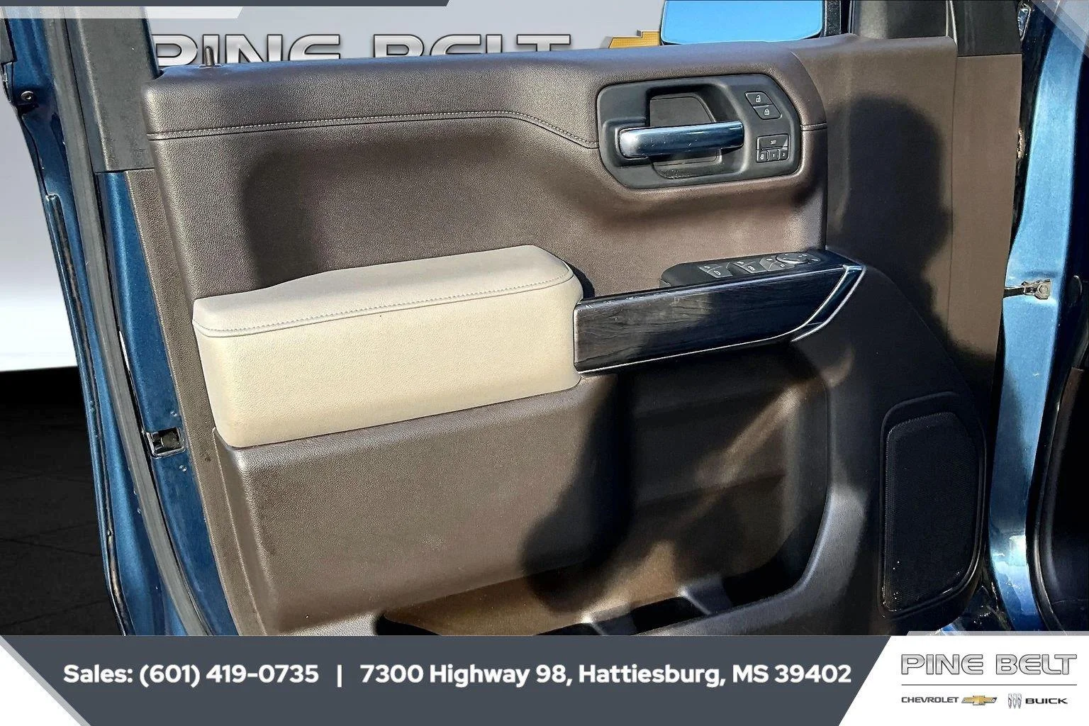 Used 2019 Northsky Blue Metallic Chevrolet LTZ image 18