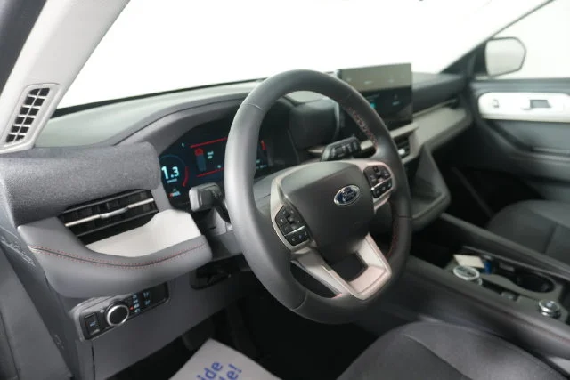 New 2026 Space White Metallic Ford Active image 21