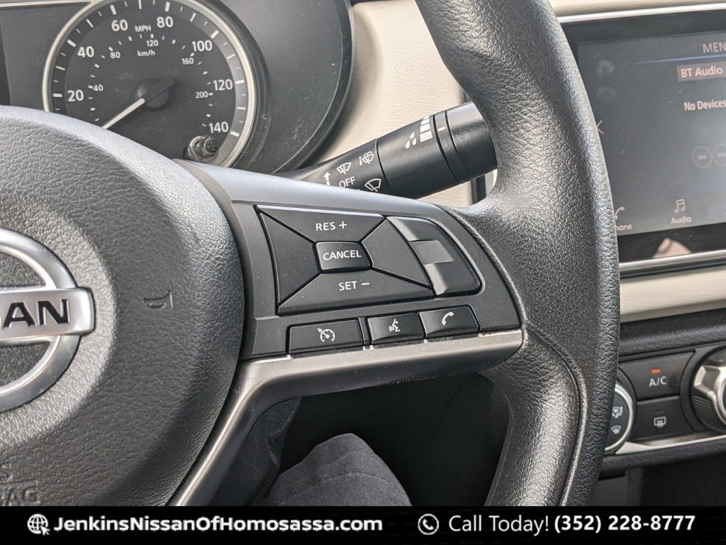 Used 2022 Black Nissan 1.6 SV image 41