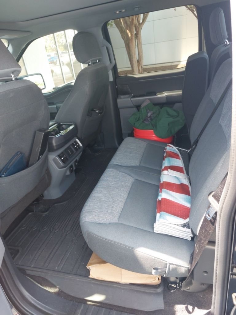 Used 2021 Black Ford XLT image 11