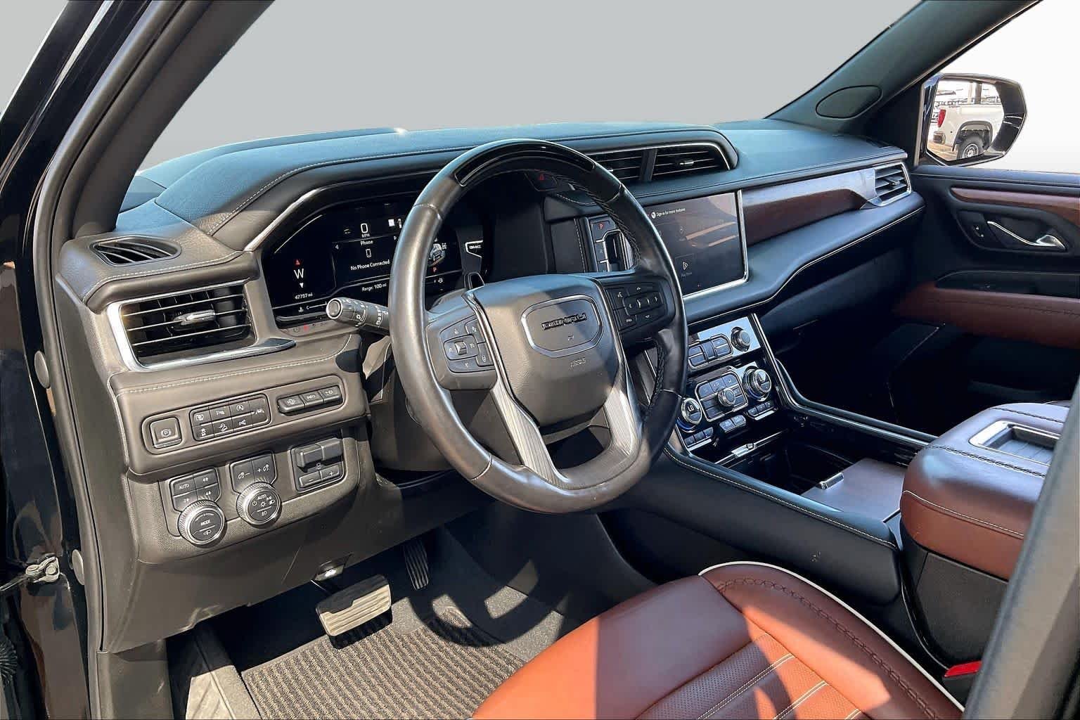 Used 2023 Onyx Black GMC Denali Ultimate image 18
