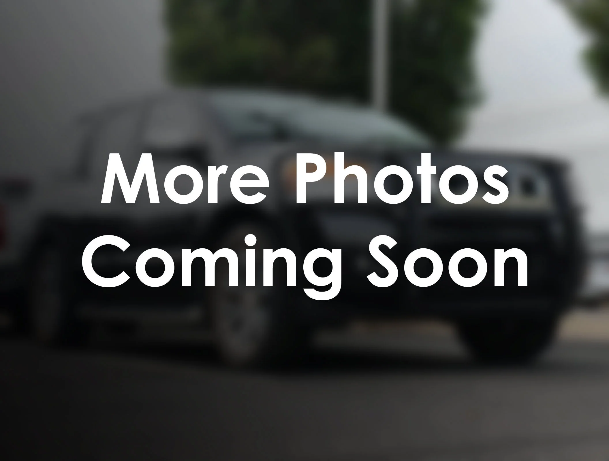 Used 2015 Magnetic Black Nissan SL image 2