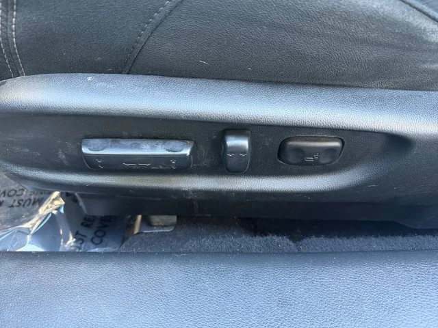 Certified Used 2017 Blue Honda EX image 9