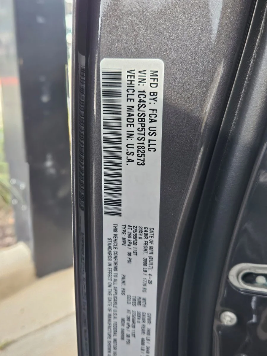 New 2026 Baltic Gray Metallic Clearcoat Jeep Limited Altitude image 19