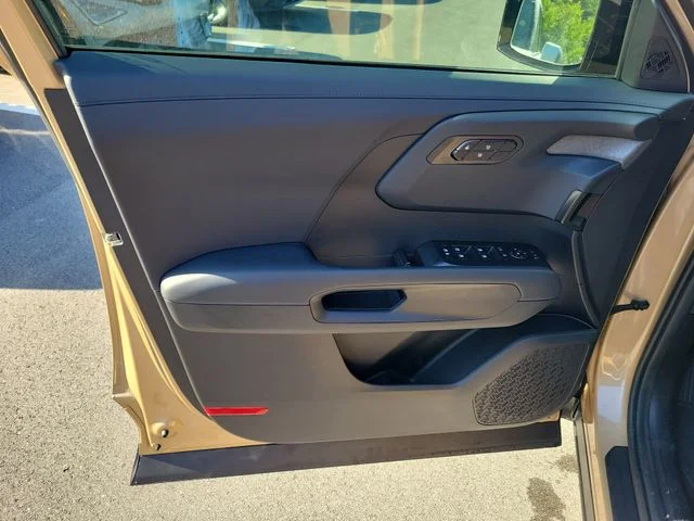 New 2027 Terrain Brown Kia X-Line EX image 13