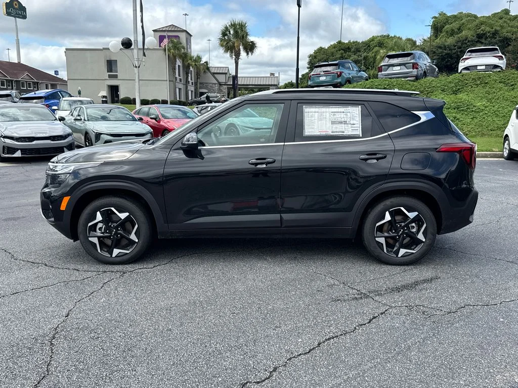 2025 Kia Seltos EX - Photo 6