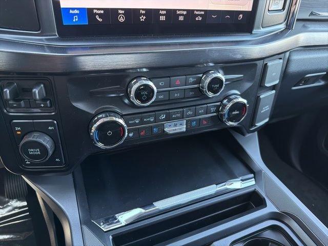 New 2026 Glacier Gray Metallic Tri-Coat Ford F-250® Lariat® image 20