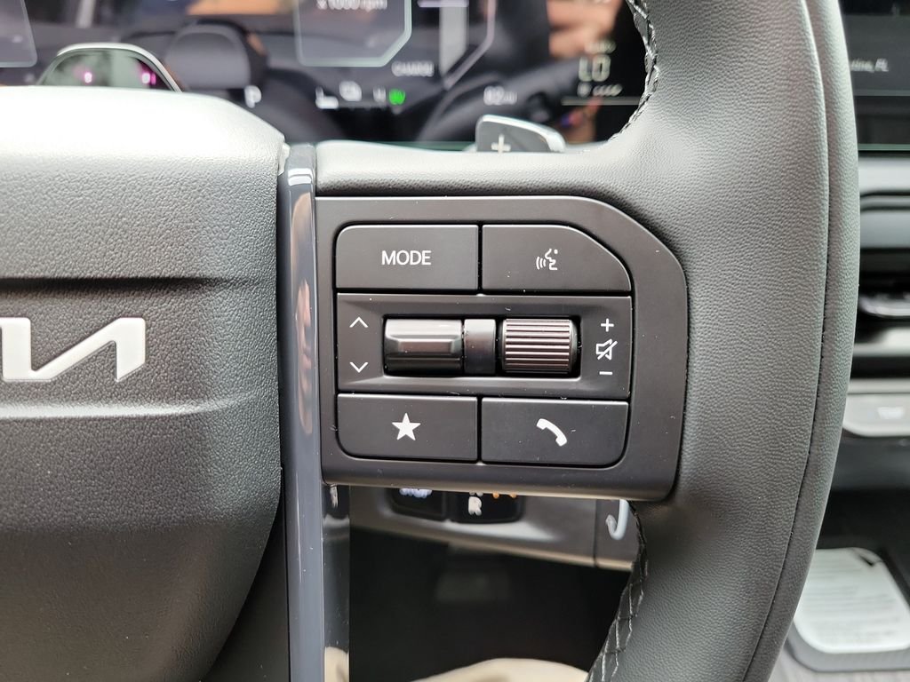 New 2027 Glacial White Pearl Kia X-Line SX Prestige image 30