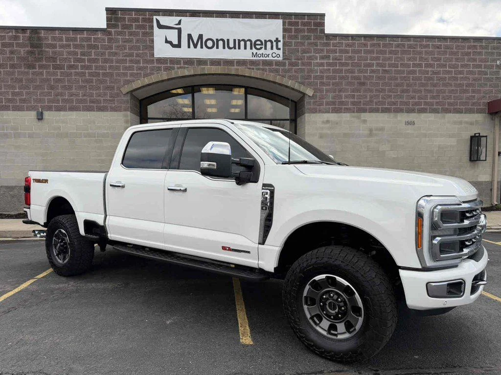 2023 Ford F-350 Platinum 4x4 Crew Cab 6-3/4' Box SRW's photo