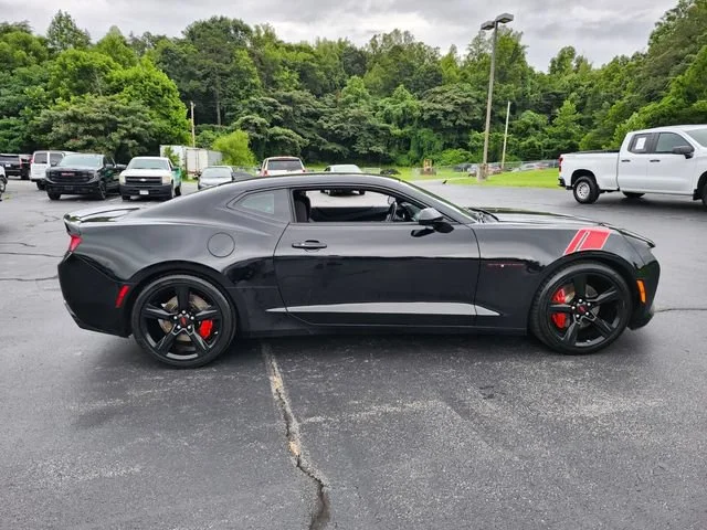 Used 2018 BLACK Chevrolet 1SS image 9