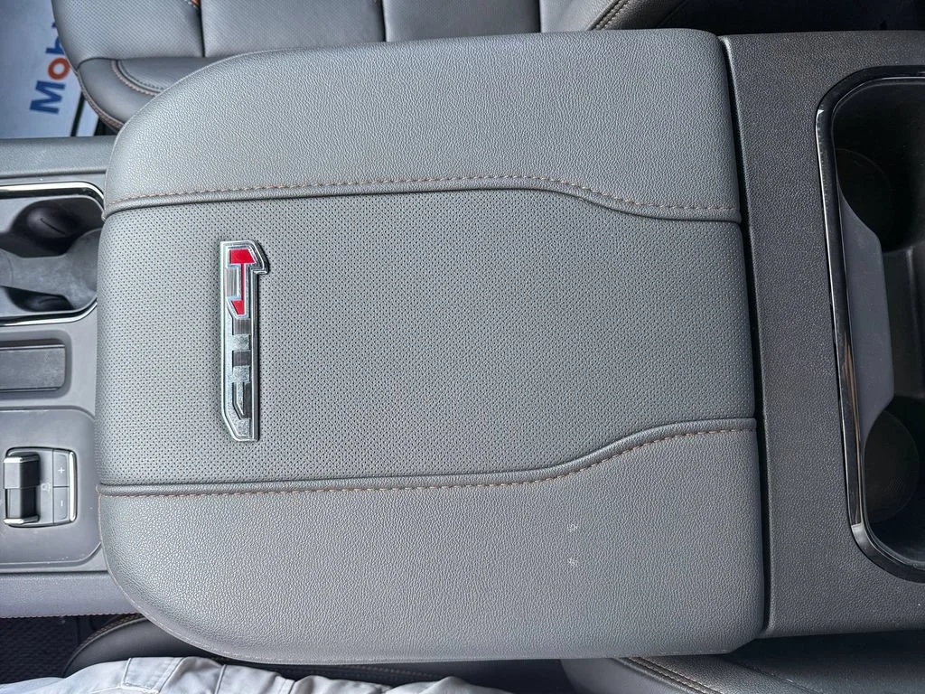 New 2026 Summit White GMC AT4 image 13