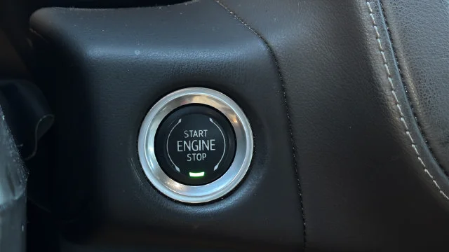 Used 2022 Beige Chevrolet Z71 image 28