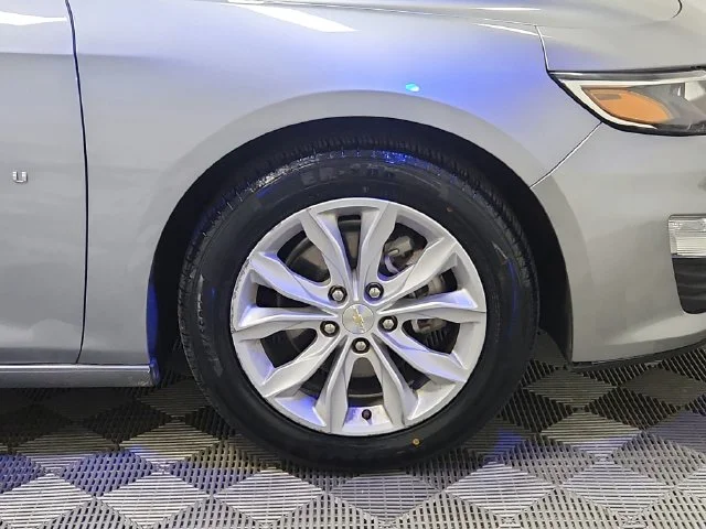 Used 2025 Gray Chevrolet LT image 22