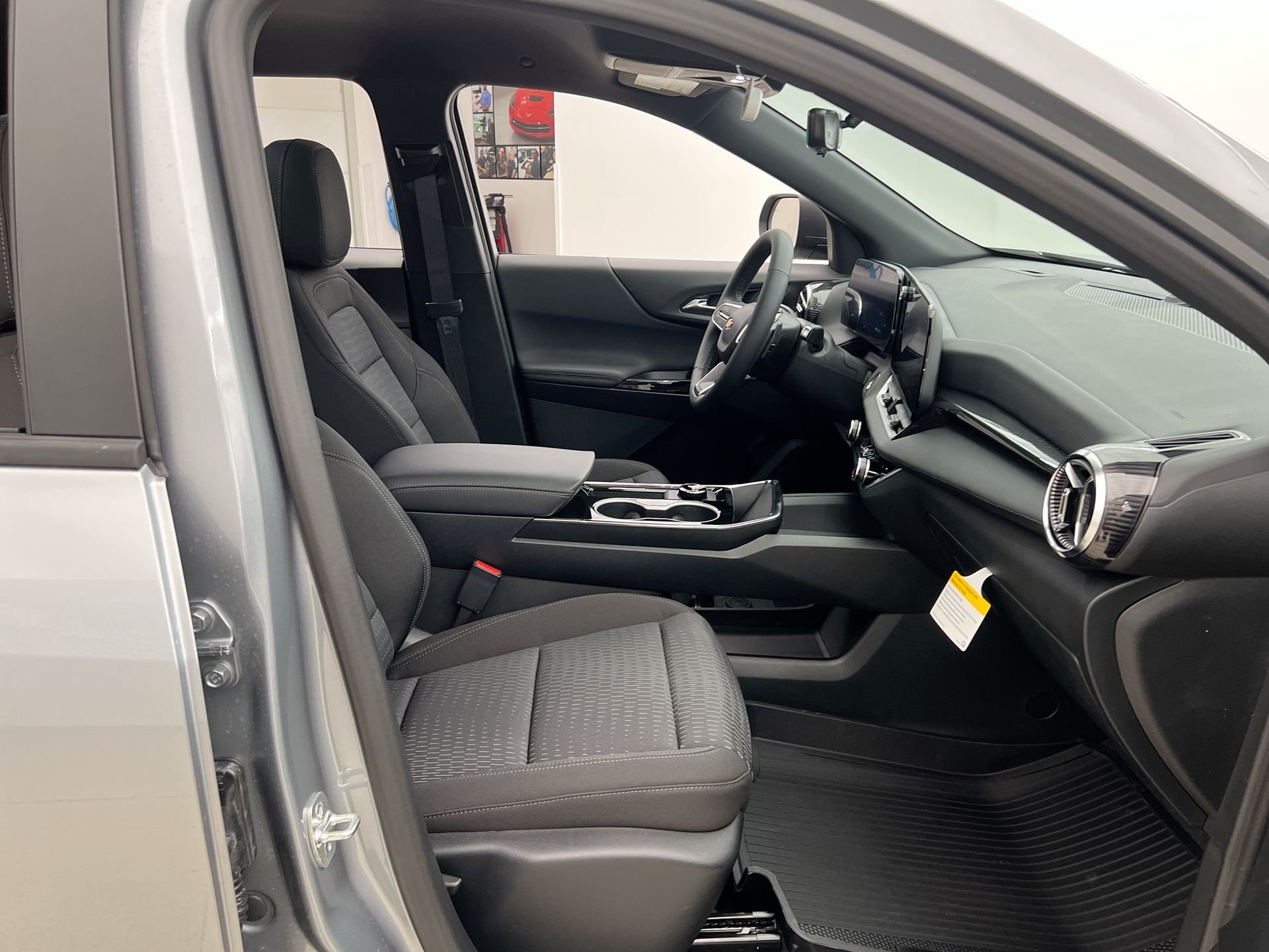 2026 Chevrolet Equinox LT - Photo 84