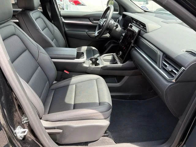 Used 2026 Black GMC Elevation image 27