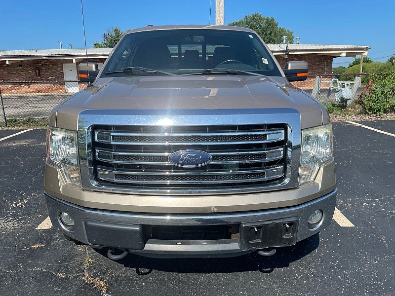 Used 2013 PALE ADOBE METALLIC Ford Supercab Lariat image 2