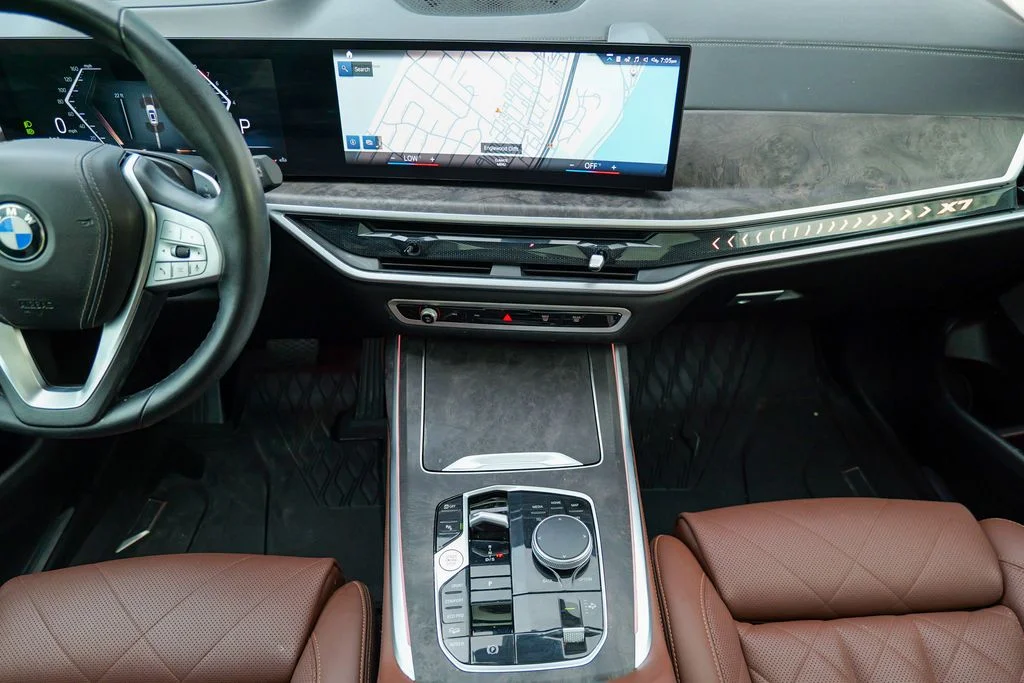 Used 2023 Mineral White Metallic BMW xDrive40i image 51