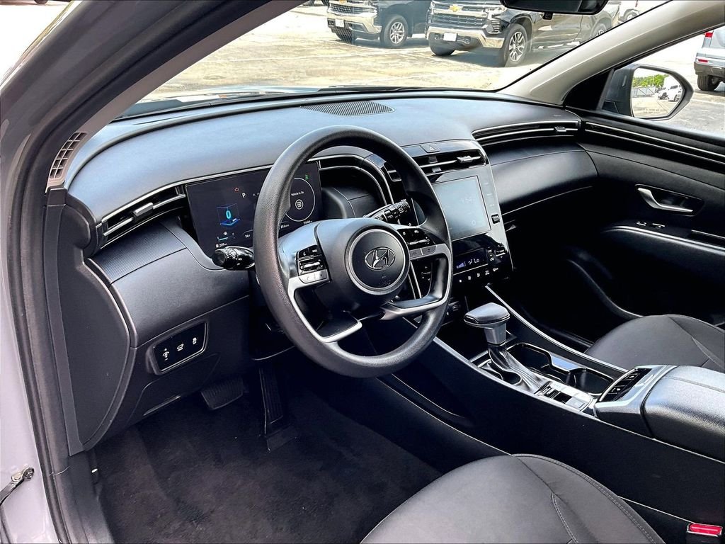 Used 2024 Gray Hyundai SEL image 8