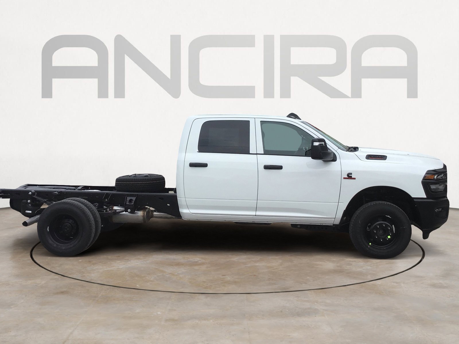 New 2026 Bright White Clearcoat RAM Tradesman image 10