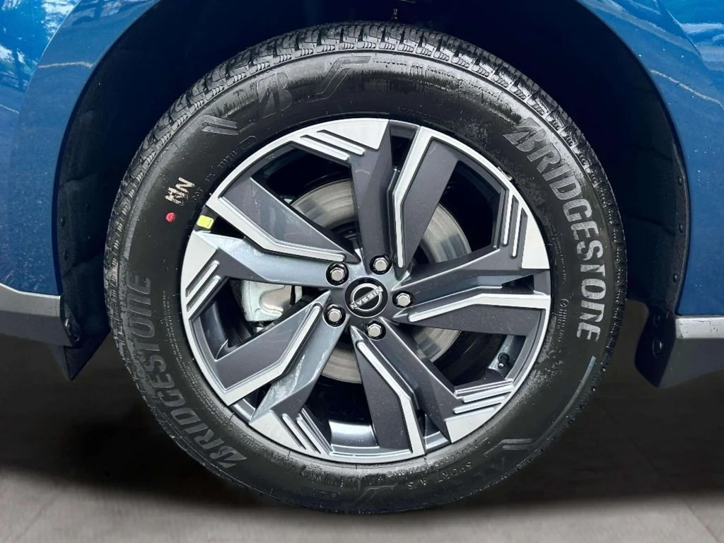 New 2026 Aurora Blue Pearl Metallic Nissan SL image 9