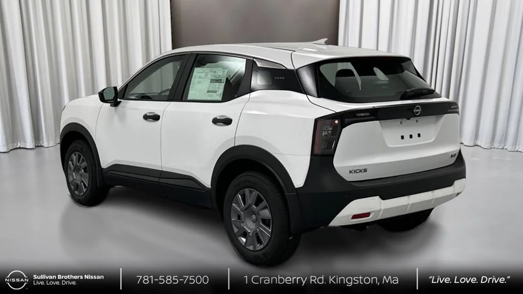 Used 2025 White Nissan S image 7