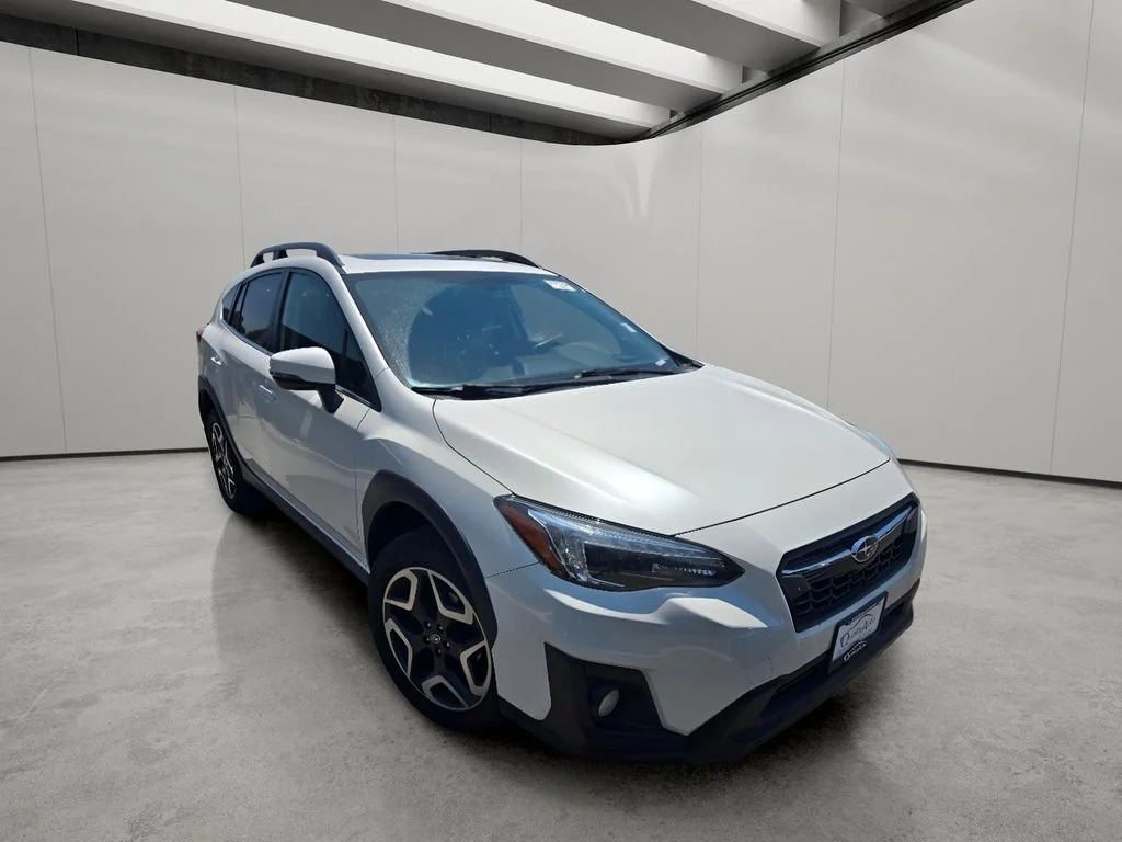 Used 2019 Crystal White Pearl Subaru Limited image 13