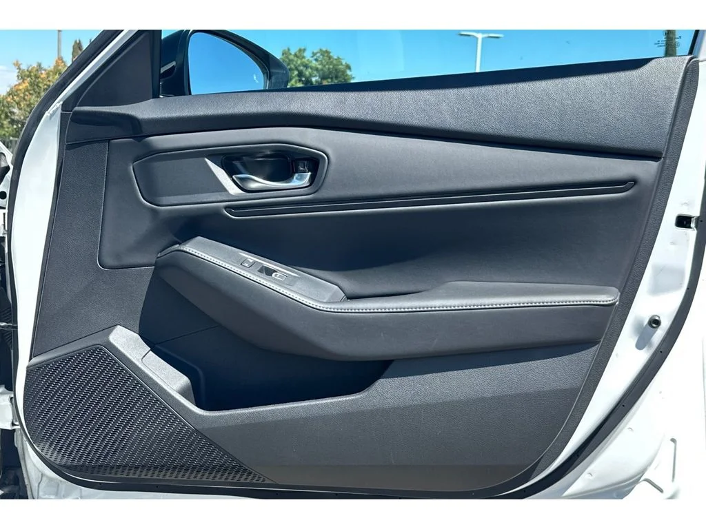 Used 2024 Platinum White Pearl Honda Sport-L image 20