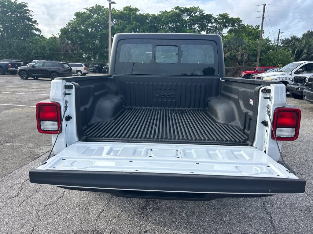 Used 2026 White Jeep Sport image 30