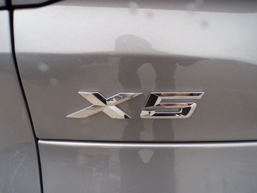 Certified Used 2026 Skyscraper Grey Metallic BMW xDrive40i image 27